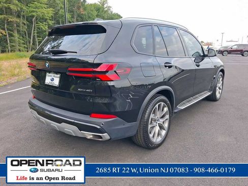 Used 2024 BMW X5 xDrive40i w/ Premium Package AWD/4WD image 3
