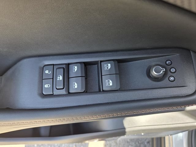 New 2026 Jeep Cherokee Overland AWD/4WD image 22