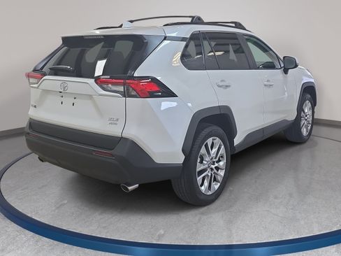 Used 2025 Toyota RAV4 XLE Premium w/ Weather Package AWD/4WD image 6