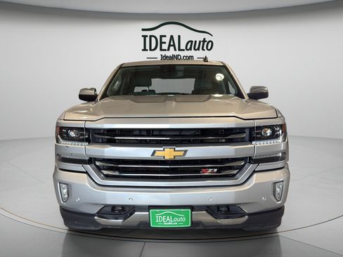 Used 2018 Chevrolet Silverado 1500 LTZ Z71 w/ LTZ Plus Package AWD/4WD image 16