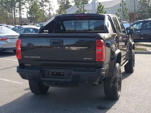 Used 2021 Chevrolet Colorado ZR2 w/ ZR2 Midnight Special Edition image 5