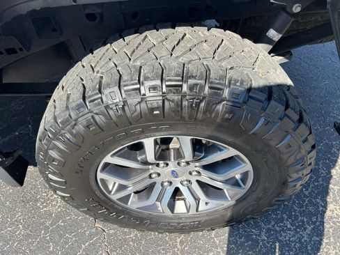 Used 2022 Ford F150 Lariat w/ Trailer Tow Package image 50