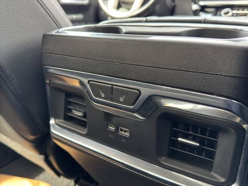 Used 2024 GMC Sierra 1500 Denali image 19