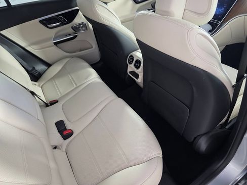 Certified 2024 Mercedes-Benz GLC 300 image 26