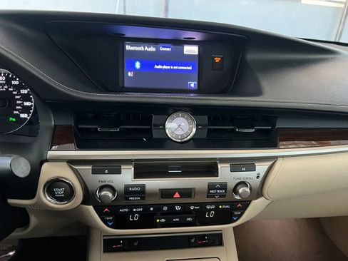 Used 2013 Lexus ES 350 w/ Premium Pkg FWD image 18