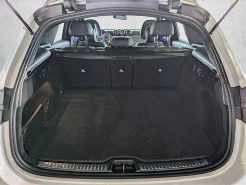 Used 2024 Mercedes-Benz GLC 300 image 10