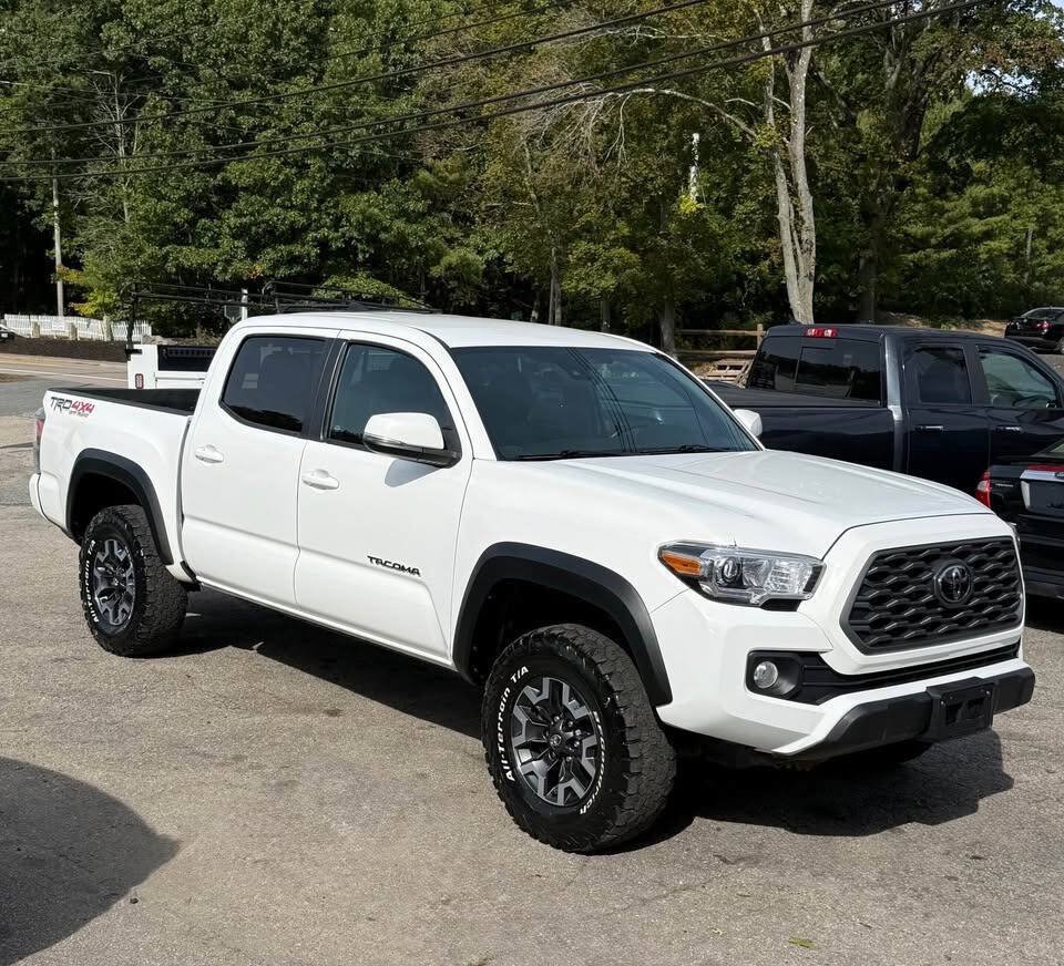 Used 2021 Toyota Tacoma TRD Off-Road w/ Technology Package AWD/4WD image 1