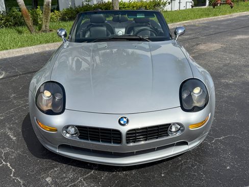 Used 2002 BMW Z8 RWD image 3