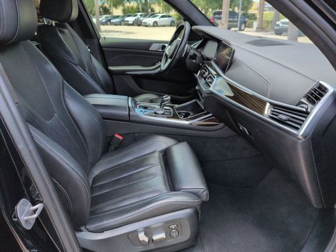 Used 2020 BMW X7 xDrive40i w/ M Sport Package AWD/4WD image 25