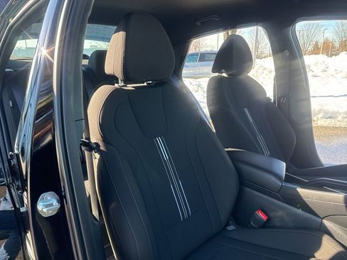 Used 2025 Hyundai Elantra Sport image 21