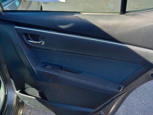 Used 2018 Toyota Corolla LE image 18