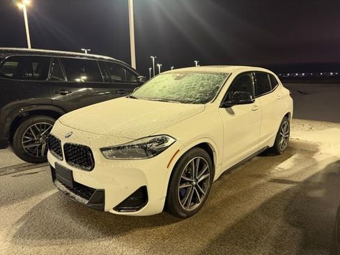 Used 2022 BMW X2 M35i w/ Shadowloine Package image 3
