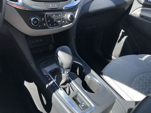 Used 2024 Chevrolet Equinox LT image 19