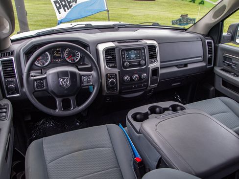Used 2019 RAM 1500 Classic SLT w/ Protection Group AWD/4WD image 26