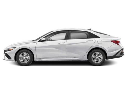 New 2026 Hyundai Elantra SE image 3