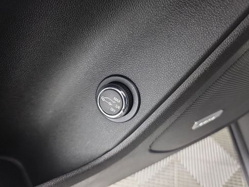 Used 2021 Chevrolet Blazer RS w/ Enhanced Convenience Package image 14