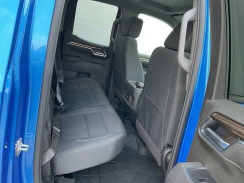 Used 2025 Chevrolet Silverado 1500 LT w/ Protection Package AWD/4WD image 17