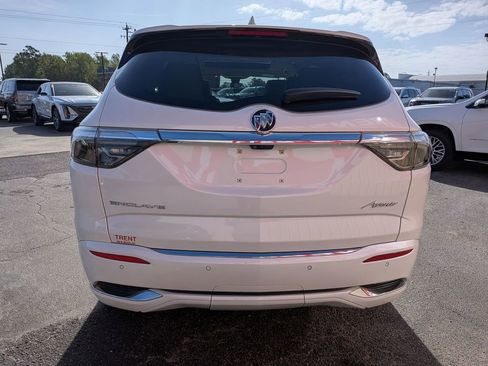 Certified 2023 Buick Enclave Avenir FWD image 4