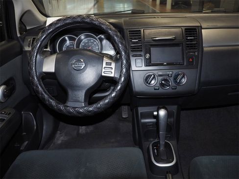 Used 2011 Nissan Versa 1.8 S w/ PWR Plus Pkg image 9