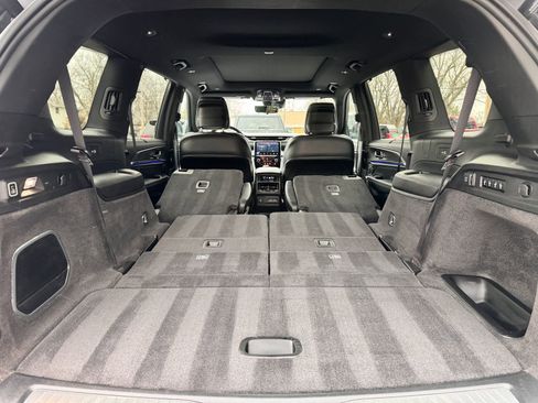 Used 2021 Jeep Grand Cherokee L Overland w/ Luxury Tech Group IV image 7