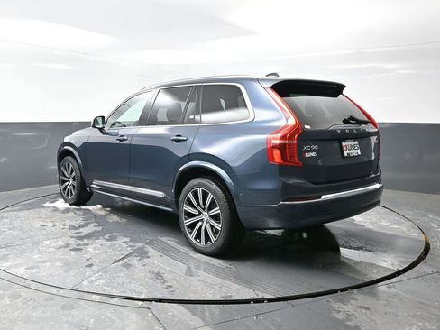 Used 2024 Volvo XC90 B6 Plus image 10