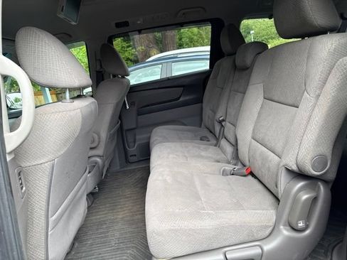 Used 2017 Honda Odyssey SE image 6