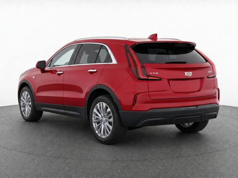 Used 2024 Cadillac XT4 Luxury FWD image 3