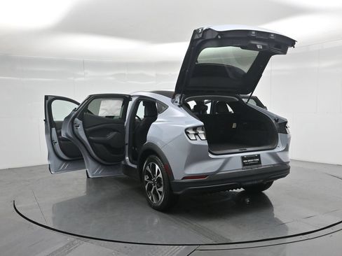 New 2026 Ford Mustang Mach-E Select RWD image 31