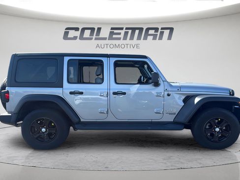 Used 2019 Jeep Wrangler Unlimited Sport S AWD/4WD image 6