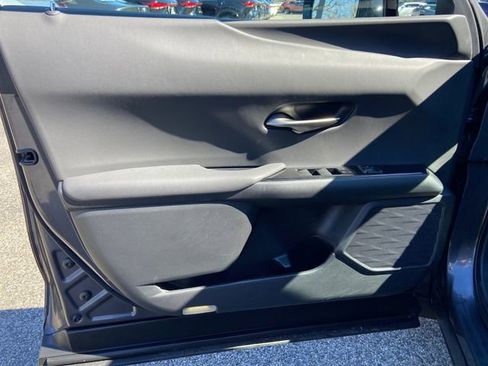 Used 2023 Lexus UX 250h 250h Premium image 23