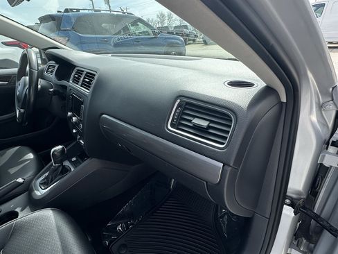 Used 2014 Volkswagen Jetta TDI FWD image 8