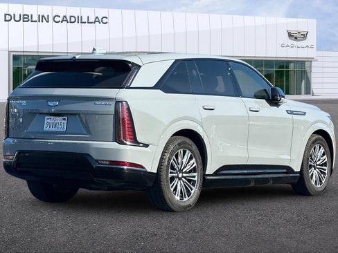 Certified 2026 Cadillac Escalade IQ Sport 1 w/ LPO, Floor Liner Package AWD/4WD image 4