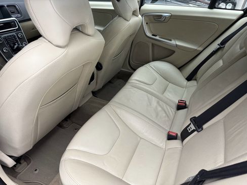Used 2012 Volvo S60 T5 image 18