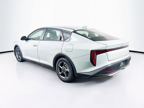 Used 2025 Kia K4 LXS image 5