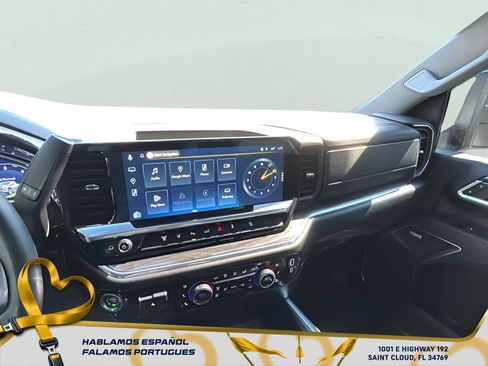 Used 2025 Chevrolet Silverado 2500 LTZ w/ LTZ Plus Package image 16