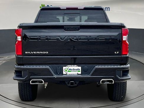Used 2024 Chevrolet Silverado 1500 LT Trail Boss w/ Convenience Package II AWD/4WD image 6