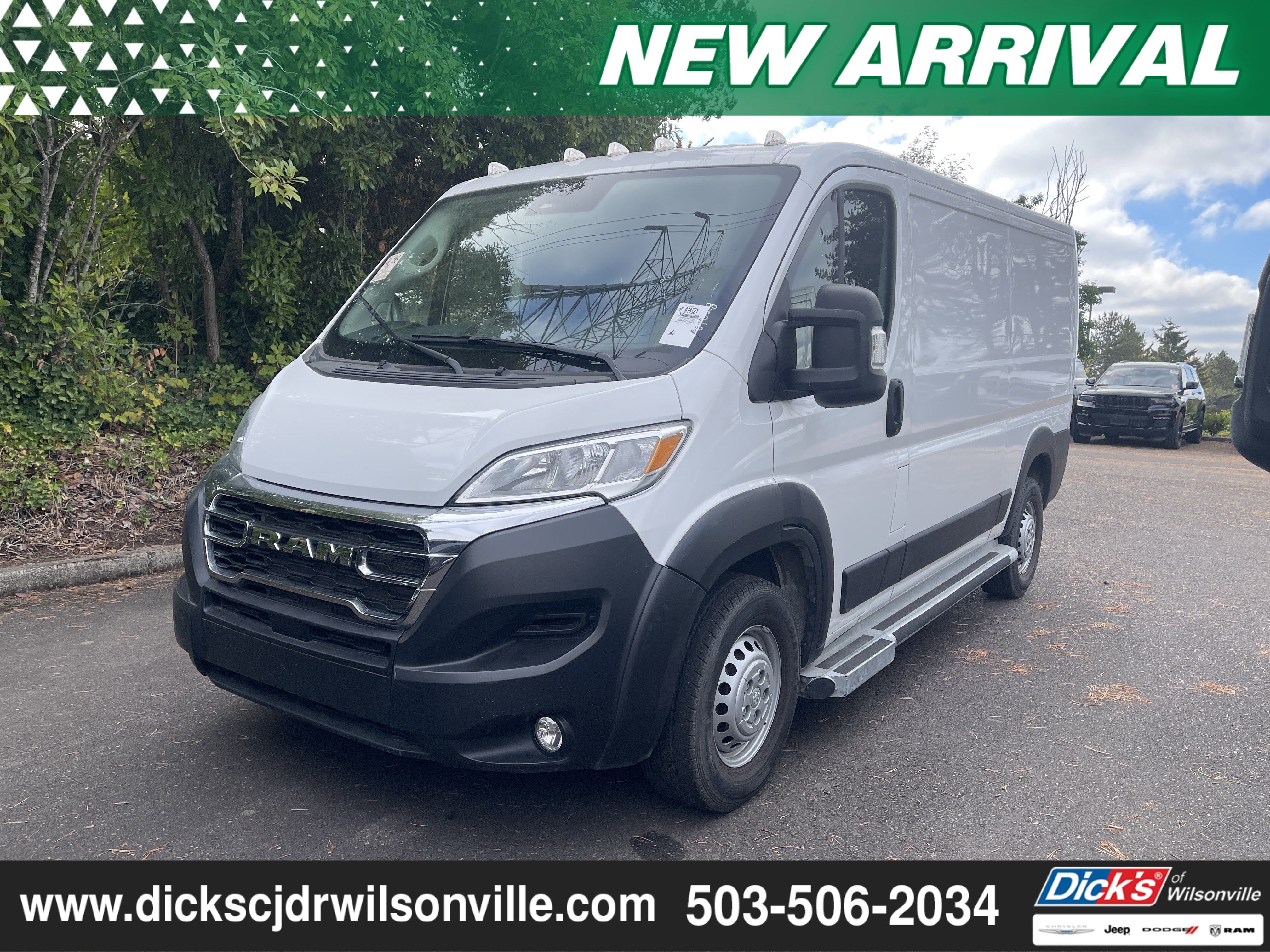 Used 2025 RAM ProMaster 2500 w/ U-Haul Equipment Group FWD image 1