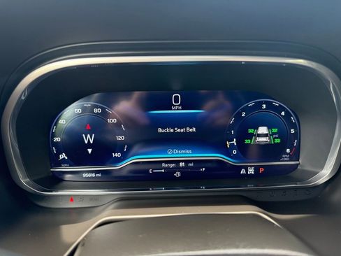 Used 2023 Chevrolet Suburban Z71 image 9