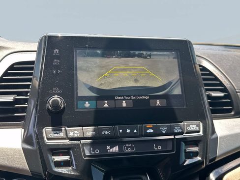 Used 2021 Honda Odyssey Touring image 20