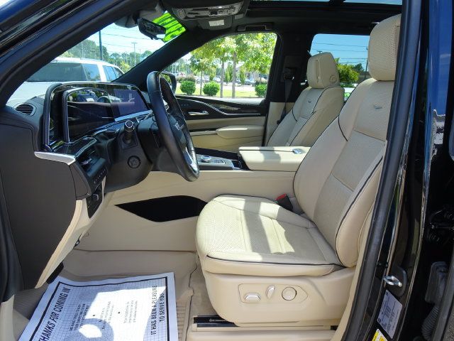 Used 2022 Cadillac Escalade Premium Luxury w/ Performance Package AWD/4WD image 10