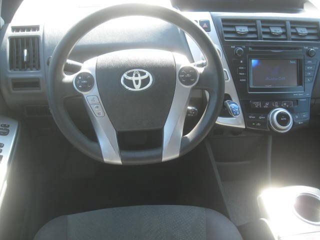 Used 2012 Toyota Prius V Three FWD image 16