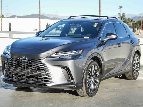 Used 2024 Lexus RX 350 Premium w/ Accessory Package (Z1) image 4