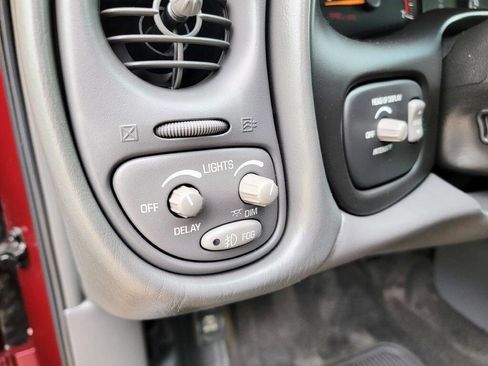 Used 2000 Pontiac Bonneville SSEi FWD image 10