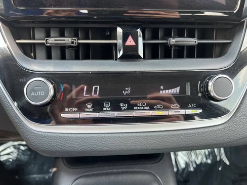 Used 2023 Toyota Corolla LE FWD image 22