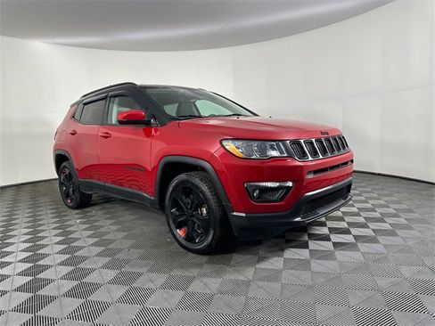 Certified 2021 Jeep Compass Latitude image 3