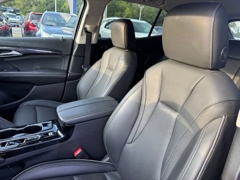 Used 2023 Buick Envision Essence FWD image 11