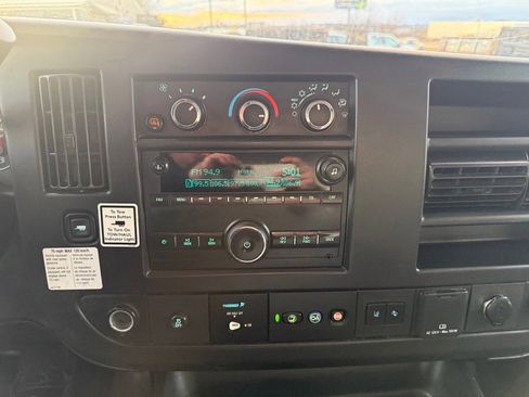 Used 2021 GMC Savana 3500 Extended w/ Power Convenience Package image 17