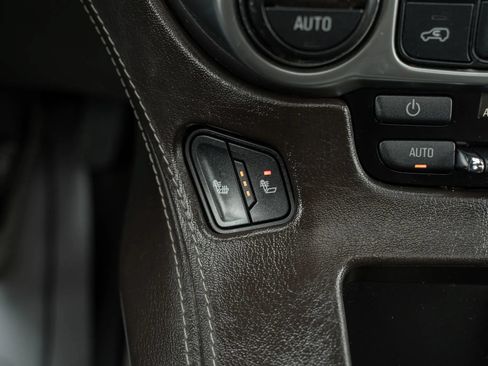 Used 2018 Chevrolet Tahoe LT AWD/4WD image 35
