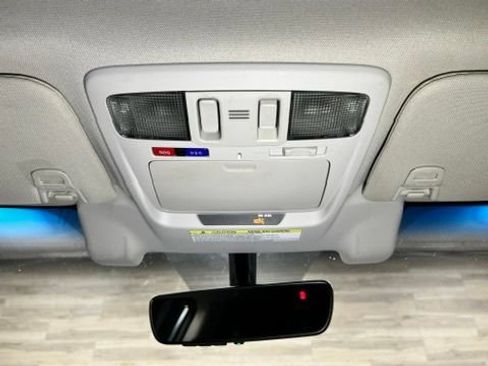 Used 2018 Subaru Outback 2.5i Limited AWD/4WD image 24