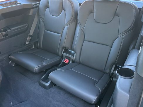 New 2026 Volvo XC90 T8 Ultra w/ Lounge Package image 13